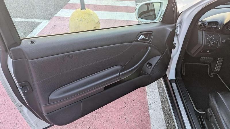 Usata Mercedes CLC220 150 CV (110 kW) 2009 Utilitaria