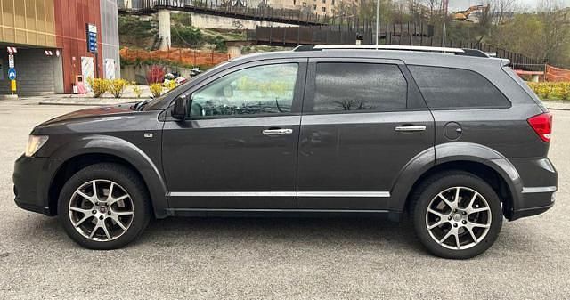 Usata Fiat Freemont Lounge 170 CV (125 kW) 2014 Grigio SUV