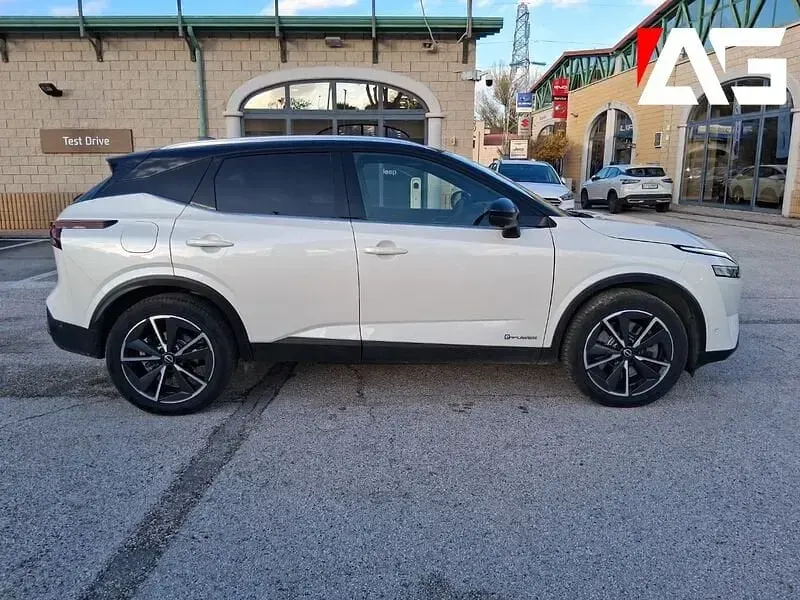Usata Nissan Qashqai Tekna 190 CV (139 kW) 2023 Bianco SUV
