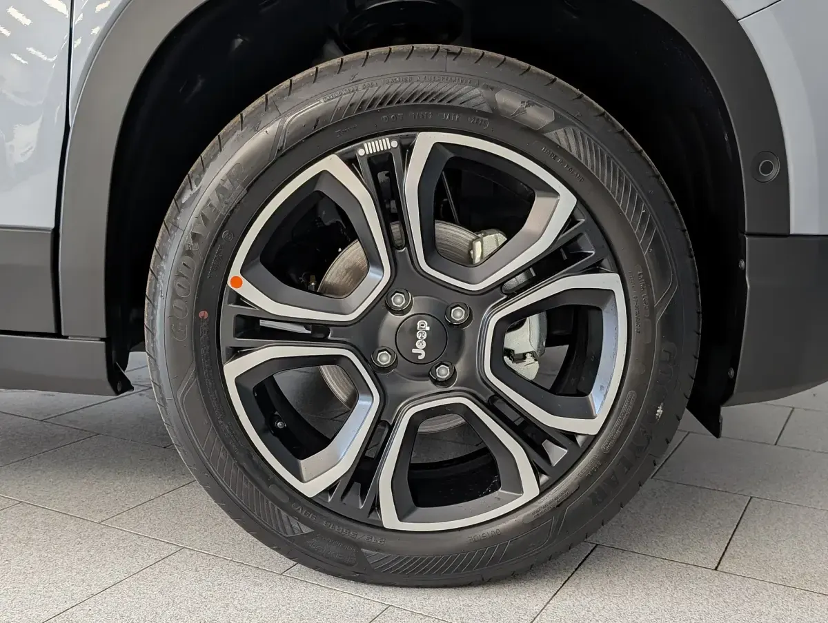 Nuova Jeep Avenger Summit 101 CV (74 kW) 2025 Grigio SUV