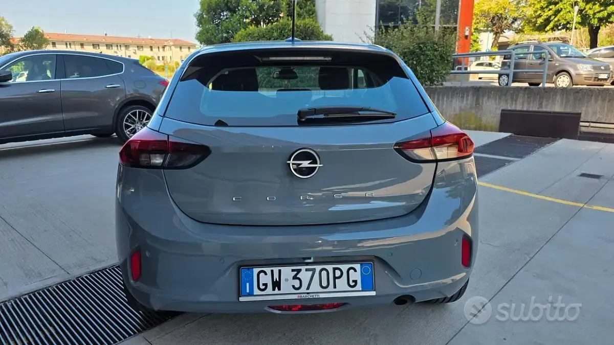 Usata Opel Corsa 75 CV (55 kW) 2024 Blu Utilitaria