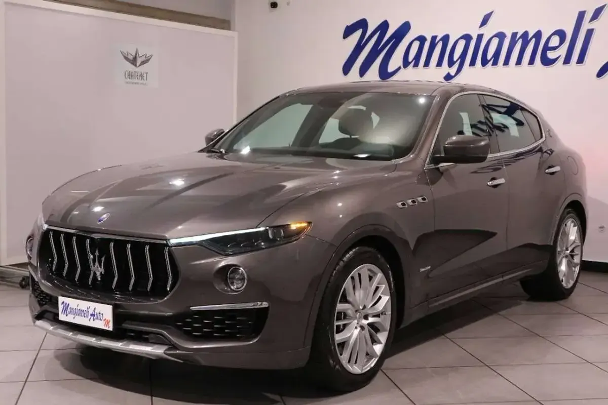 Usata Maserati Levante GranLusso 275 CV (202 kW) 2021 Gray SUV