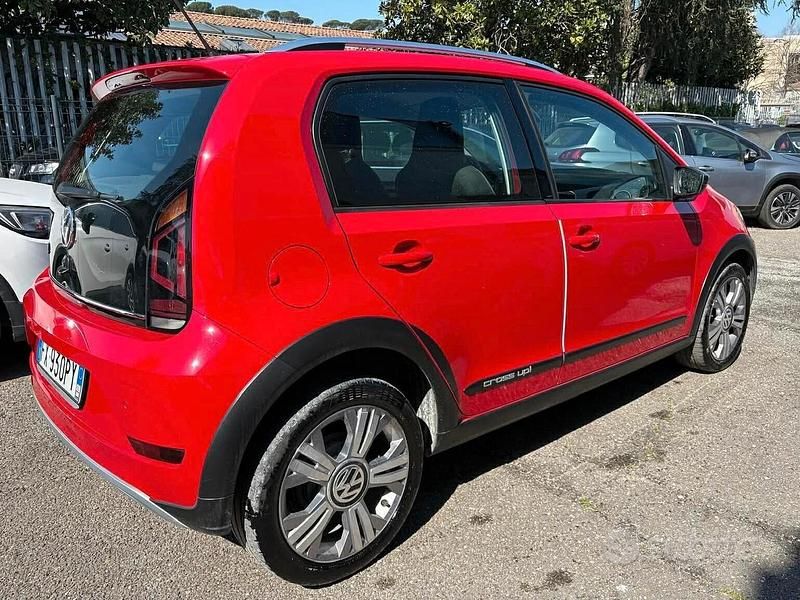 Usata VW up! 75 CV (55 kW) 2019 Rosso Utilitaria