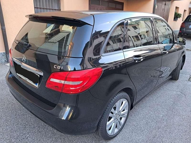Usata Mercedes B180 Executive 110 CV (80 kW) 2013 Nero Monovolume