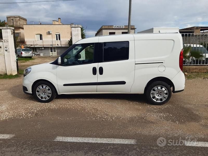 Usata Fiat Doblò 105 CV (77 kW) 2016 Bianco Monovolume