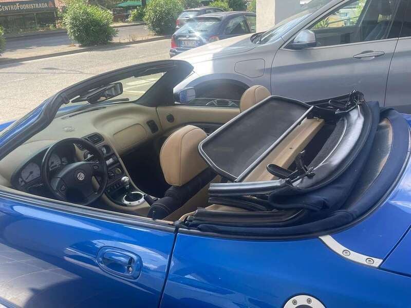 Usata MG TF 116 CV (85 kW) 2002 Blu/azzurro Cabrio