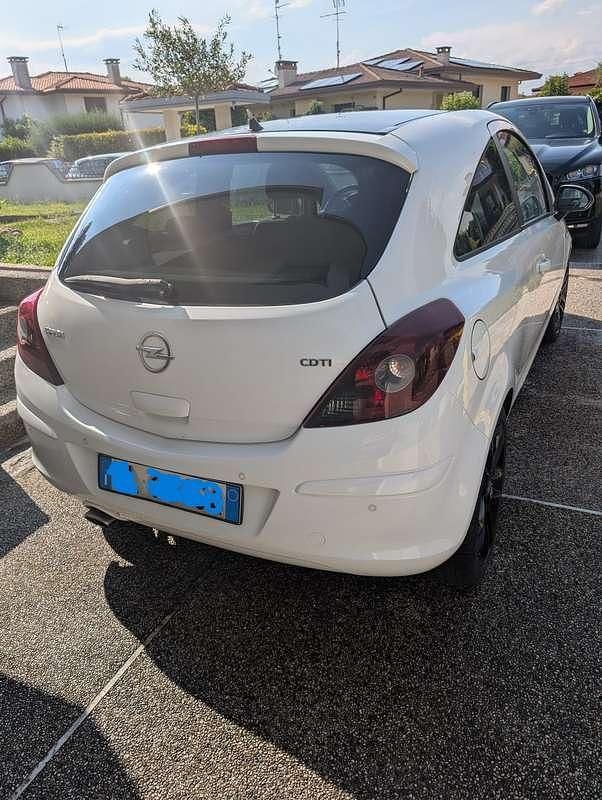 Usata Opel Corsa 95 CV (69 kW) 2012 Bianco Utilitaria