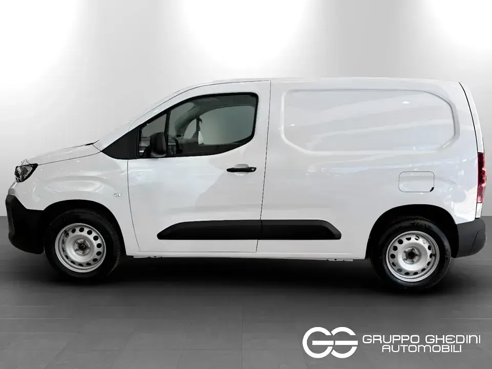 Nuova Citroën Berlingo 131 CV (96 kW) 2025 Kaolin white pastello kaolin white pastello Monovolume