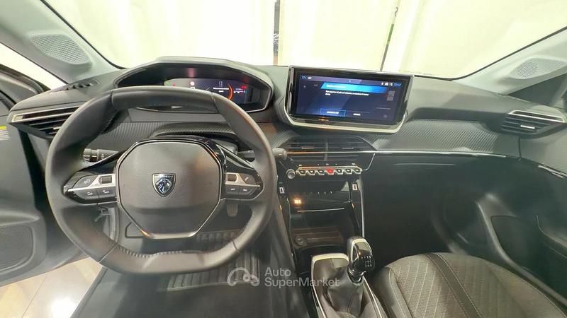 Usata Peugeot 208 Allure 102 CV (75 kW) 2025 Grigio Utilitaria