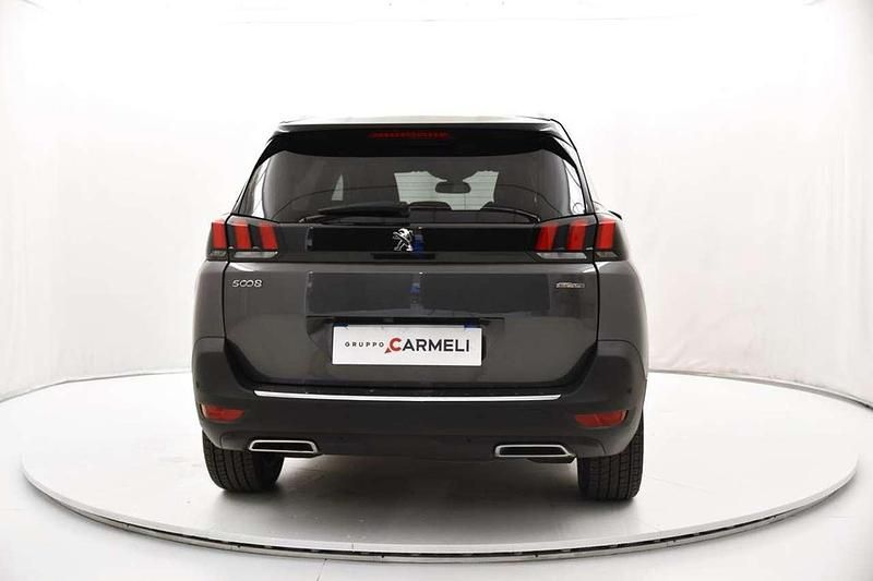 Usata Peugeot 5008 GT-line 131 CV (96 kW) 2020 Grigio SUV