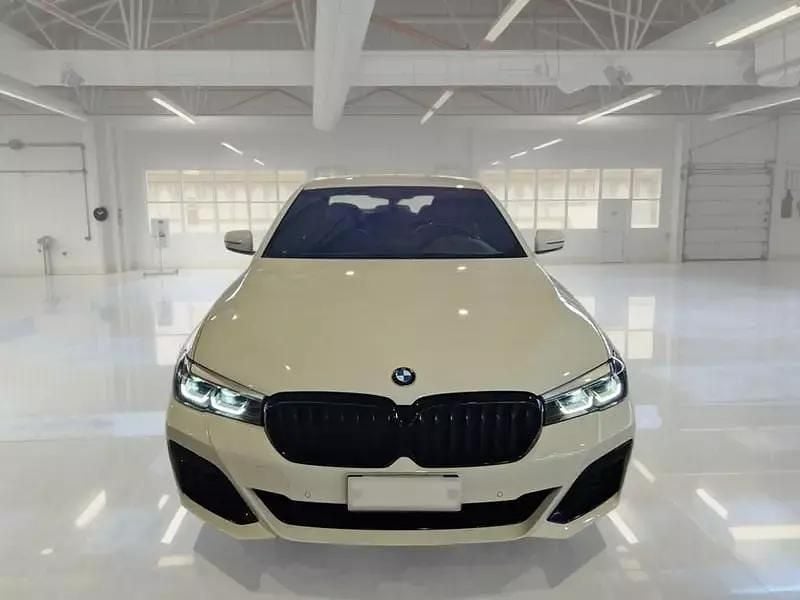 Usata BMW 520 M Sport 190 CV (139 kW) 2022 Bianco Berlina
