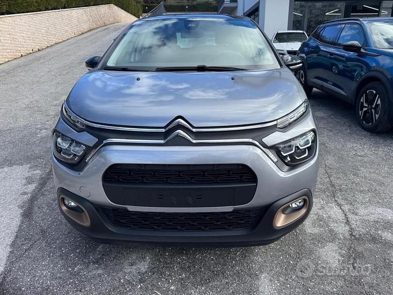 Usata Citroën C3 PureTech 110 CV (80 kW) 2023 Grigio Utilitaria