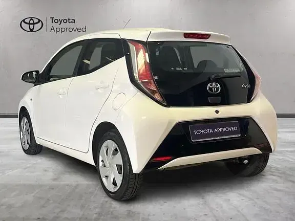 Usata Toyota Aygo X-play 69 CV (50 kW) 2015 Altro Utilitaria