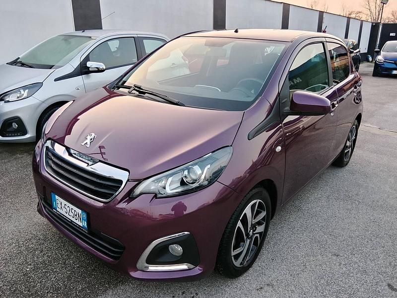 Usata Peugeot 108 Allure 69 CV (50 kW) 2014 Viola Berlina
