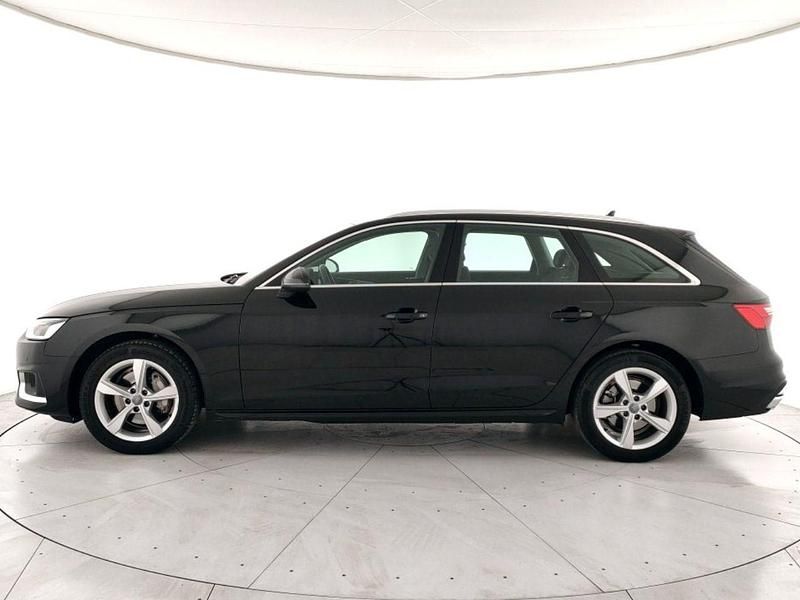 Begagnad Audi A4 Advanced 190 HK (139 kW) 2019 Svart Kombi
