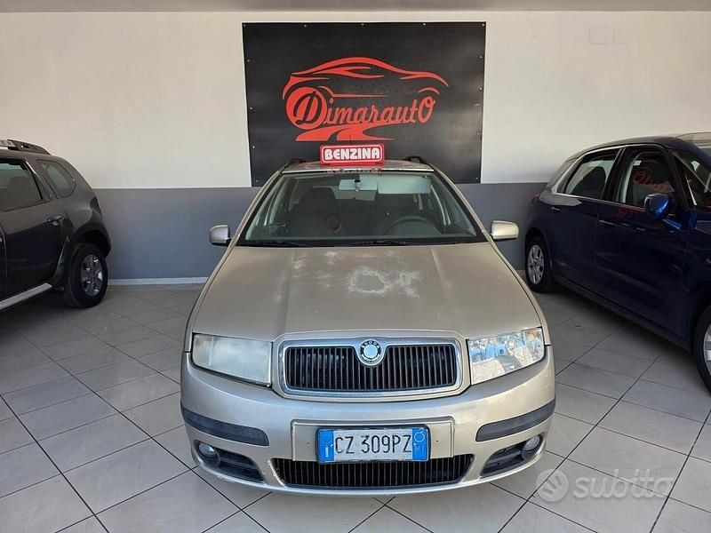 Usata Skoda Fabia 75 CV (55 kW) 2006 Marrone Station wagon