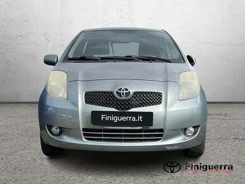 Usata Toyota Yaris Sol 87 CV (63 kW) 2007 Other Utilitaria