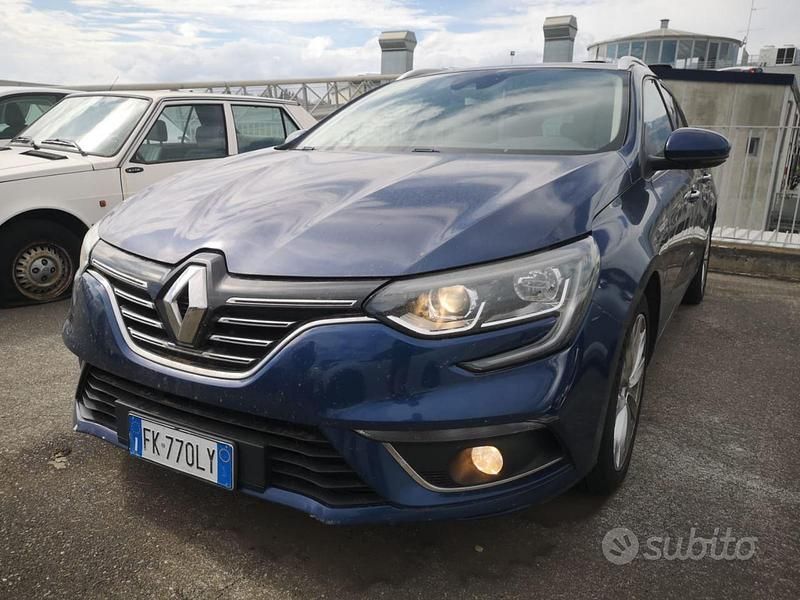Usata Renault Mégane GrandTour Bose Edition 110 CV (80 kW) 2017 Blu/azzurro Station wagon