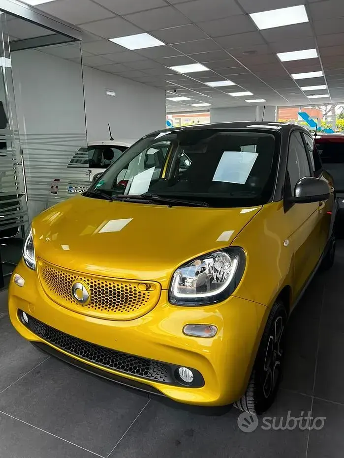 Usata Smart ForFour Passion 71 CV (52 kW) 2016 Giallo Utilitaria