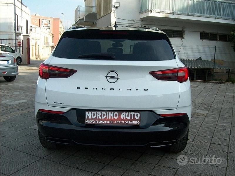 Usata Opel Grandland X GS Line 131 CV (96 kW) 2022 Bianco SUV