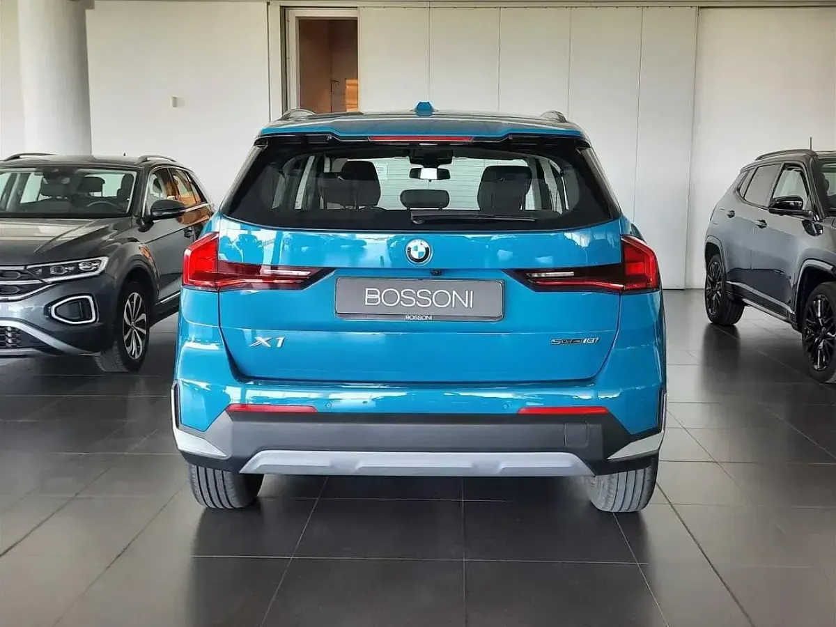 Usata BMW X1 136 CV (100 kW) 2023 Blu SUV