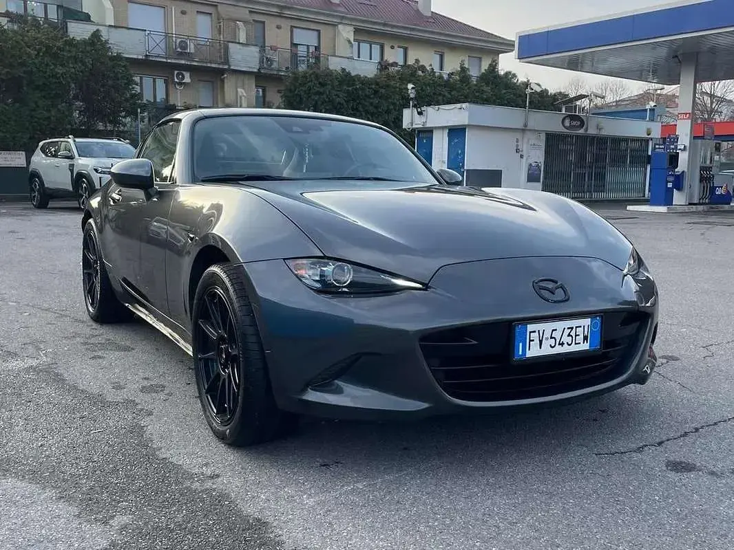 Usata Mazda MX5 Inclusive 184 CV (135 kW) 2019 Grigio Cabrio