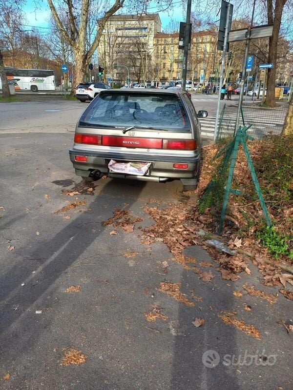 Usata Honda Civic 160 CV (117 kW) 1991 Grigio