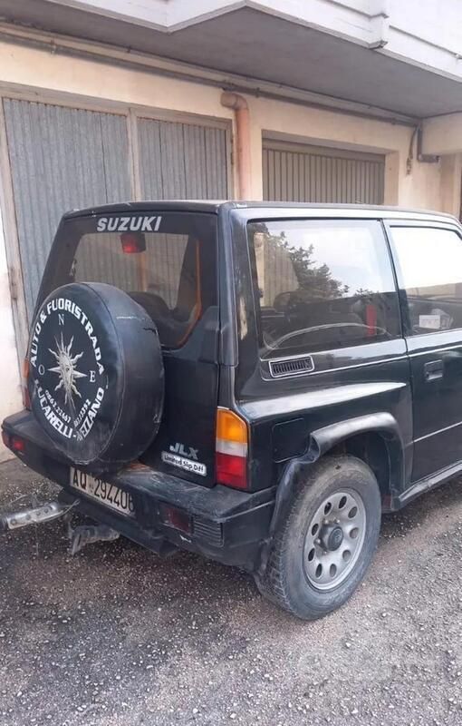 Usata Suzuki Vitara 75 CV (55 kW) 1992 Nero SUV