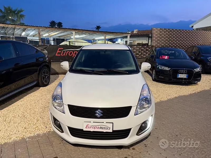 Usata Suzuki Swift Cool 75 CV (55 kW) 2014 Bianco Utilitaria