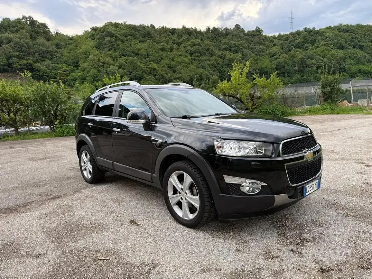 Usata Chevrolet Captiva LTZ 184 CV (135 kW) 2011 Nero SUV