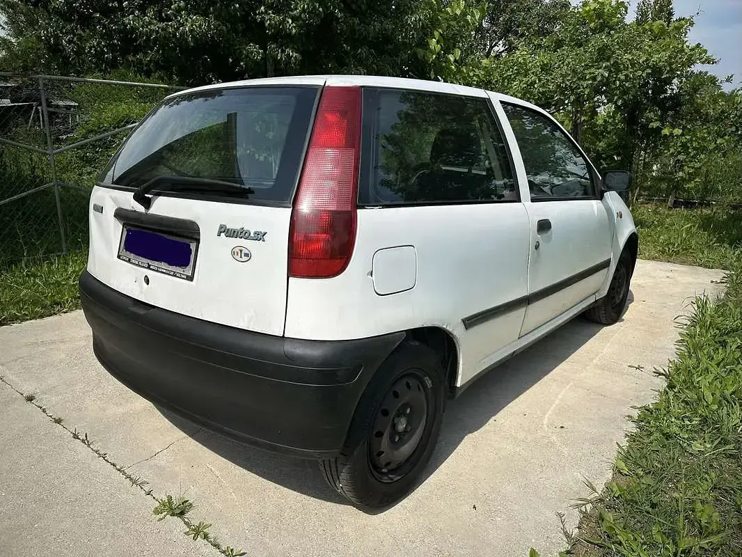 Usata Fiat Punto 73 CV (53 kW) 1996 Berlina