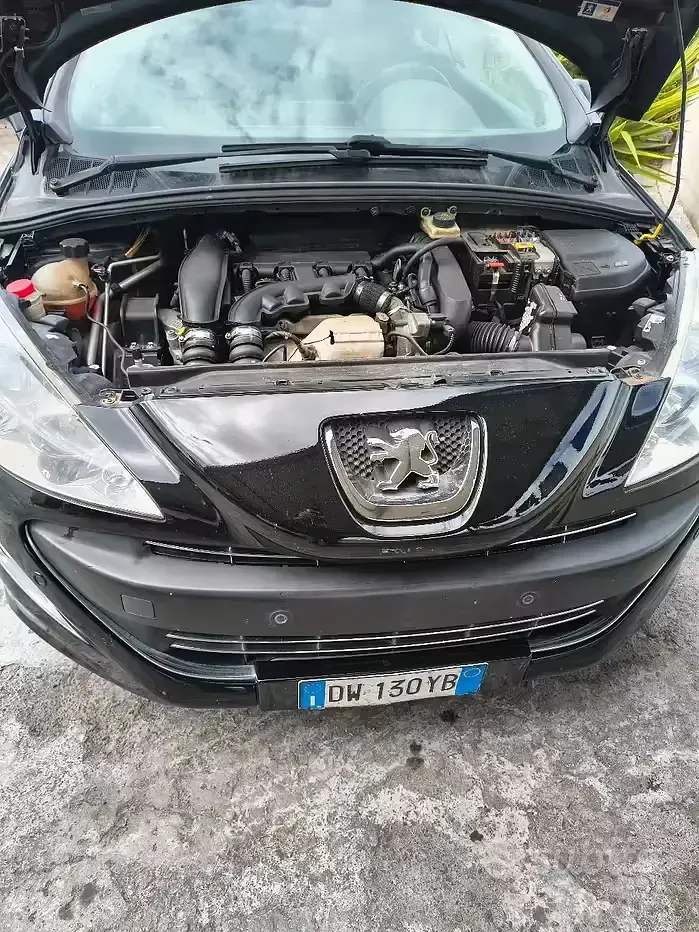 Usata Peugeot 308 CC 156 CV (114 kW) 2009 Nero Cabrio