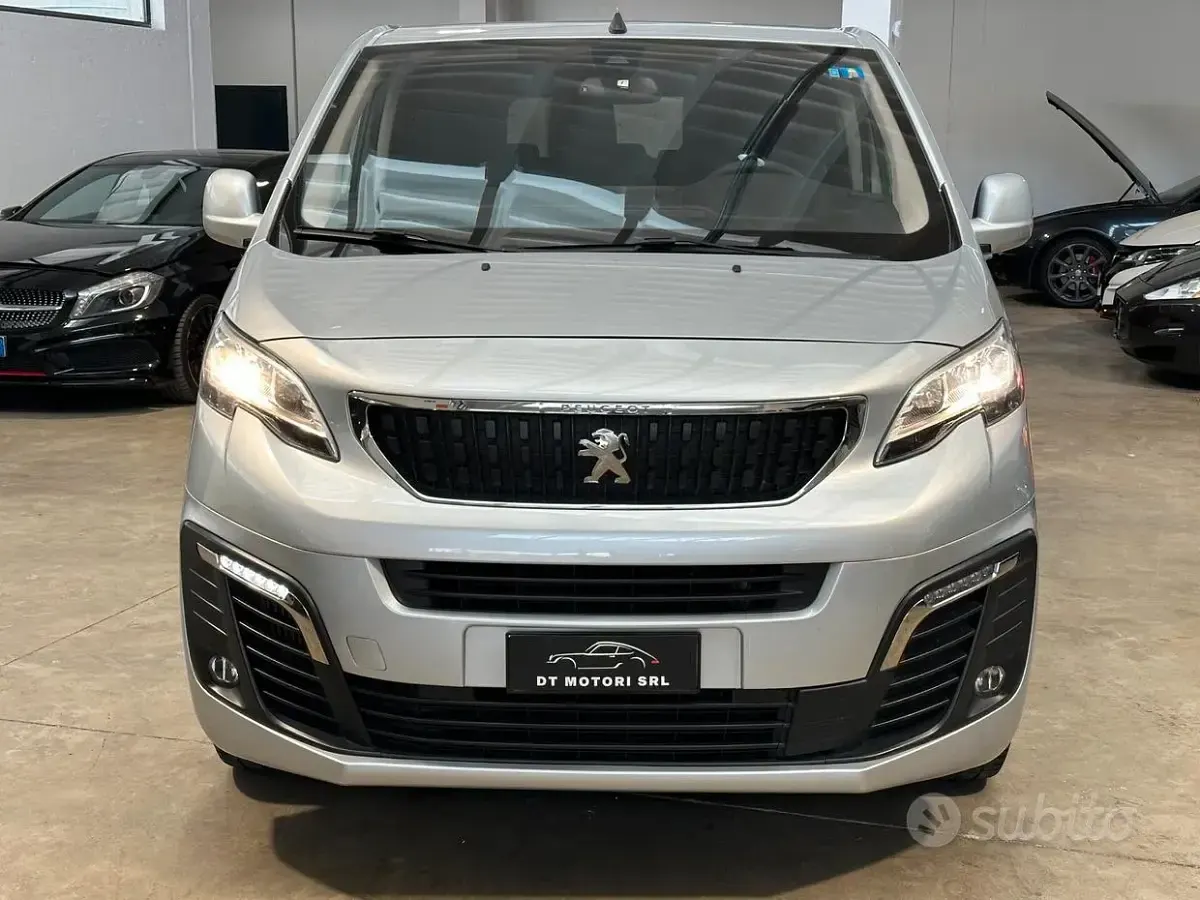 Usata Peugeot Traveller 120 CV (88 kW) 2019 Grigio Monovolume