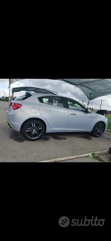 Usata Alfa Romeo Giulietta 150 CV (110 kW) 2015 Bianco Utilitaria