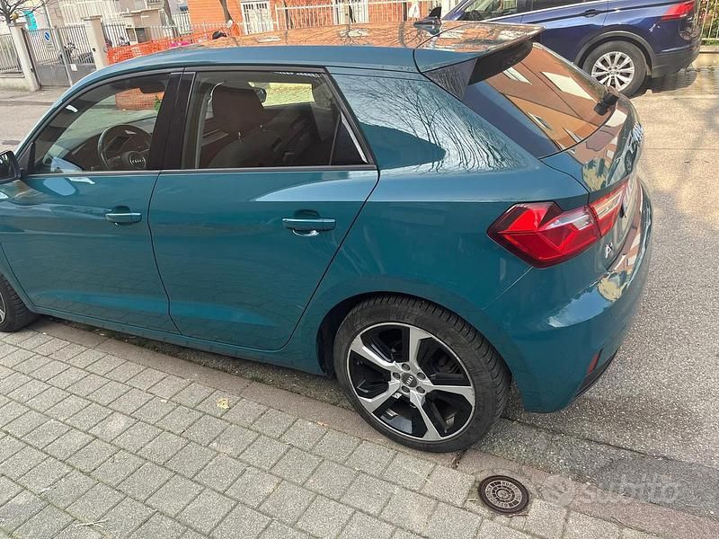 Usata Audi A1 Sportback Ambiente 116 CV (85 kW) 2018 Verde Utilitaria