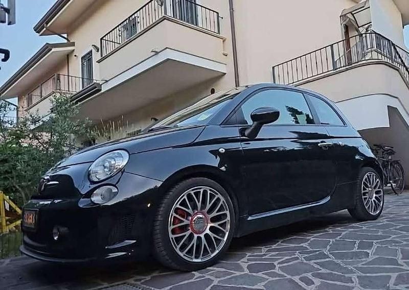 Usata Abarth 500 135 CV (99 kW) 2011 Nero Utilitaria
