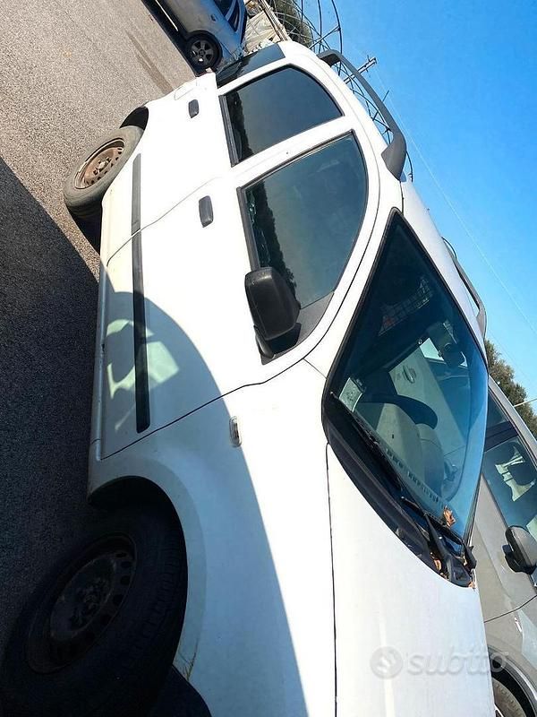 Usata Fiat Panda 70 CV (51 kW) 2006 Utilitaria