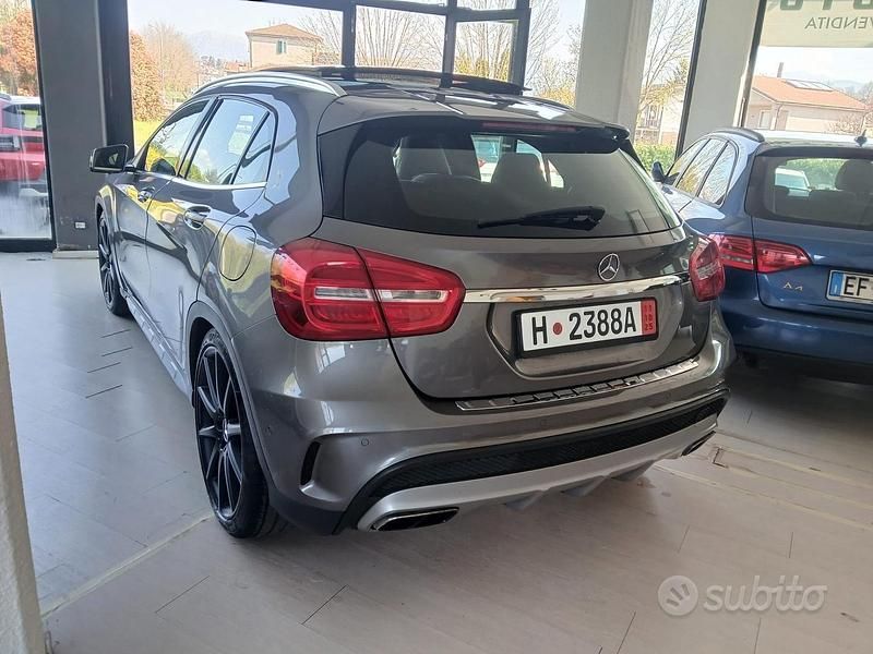 Usata Mercedes GLA45 AMG AMG 360 CV (264 kW) 2015 Grigio SUV