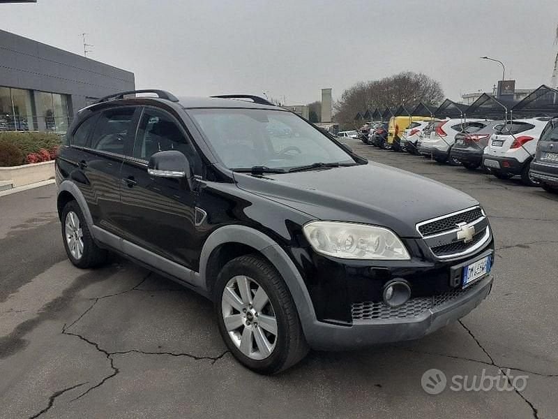 Usata Chevrolet Captiva 150 CV (110 kW) 2008 Nero SUV