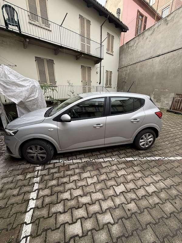 Usata Dacia Sandero Essentiel 101 CV (74 kW) 2022 Berlina