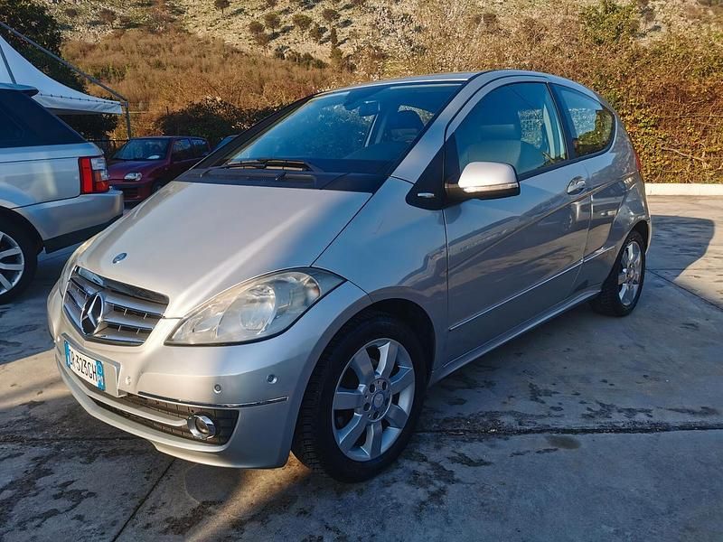 Usata Mercedes A150 Avantgarde 95 CV (69 kW) 2008 Argento Coupé