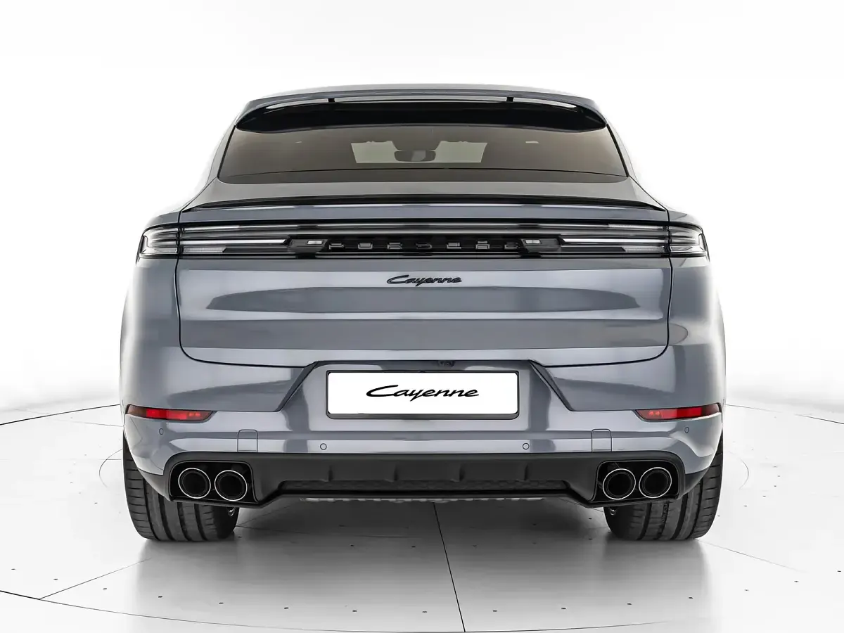 Nuova Porsche Cayenne Black Edition 2026 Grigio artico SUV