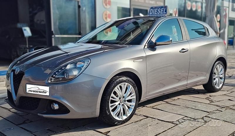 Usata Alfa Romeo Giulietta Super 120 CV (88 kW) 2017 Grigio Utilitaria