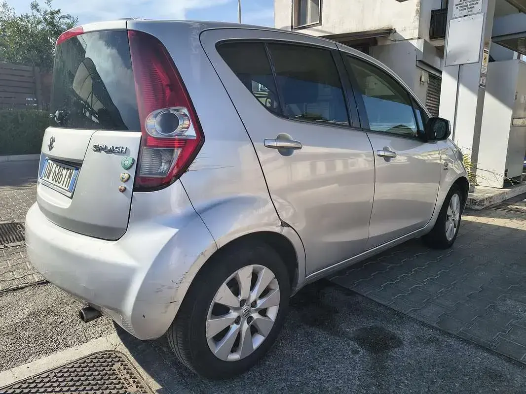 Usata Suzuki Splash GLS 75 CV (55 kW) 2009 Argento Utilitaria