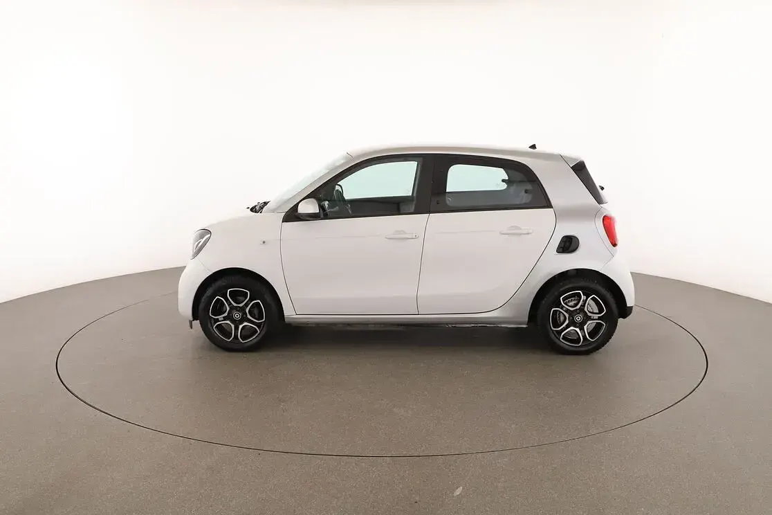 Usata Smart ForFour Electric Drive Prime 60 kW (82 CV) 2018 Bianco Utilitaria