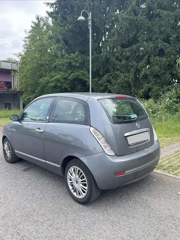Usata Lancia Ypsilon 77 CV (56 kW) 2010 Utilitaria