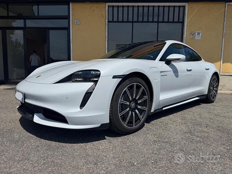 Bianco Usata 2021 Porsche Taycan Turbo S Tre volumi | 79.000 € - Immagine 1/4