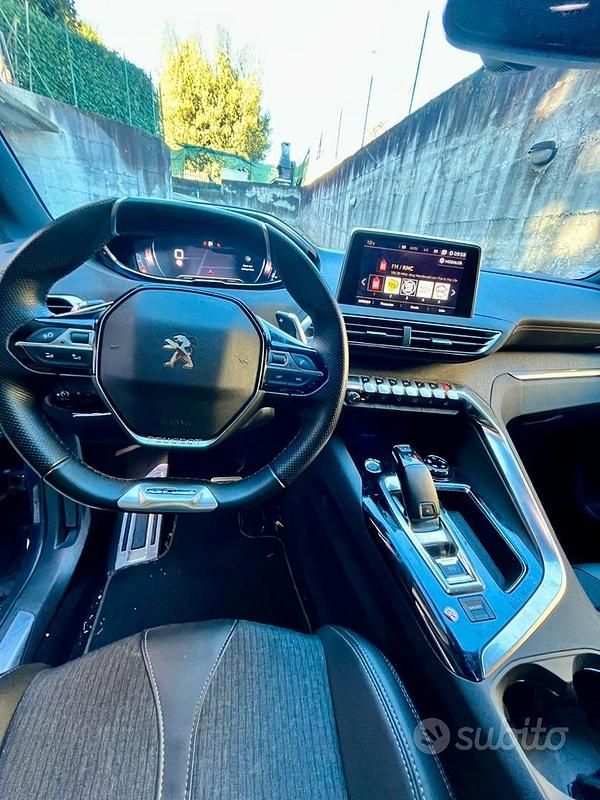 Usata Peugeot 3008 GT 131 CV (96 kW) 2019 Blu Berlina