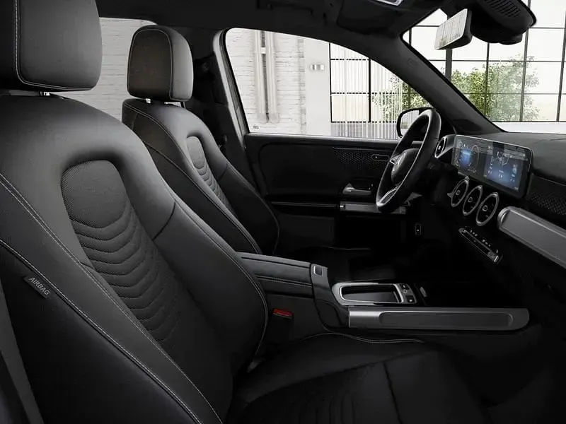 Nuova Mercedes GLB200 Advanced 150 CV (110 kW) 2026 Grigio montagna SUV