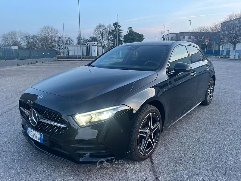 Usata Mercedes A250 160 CV (117 kW) 2020 Nero Berlina